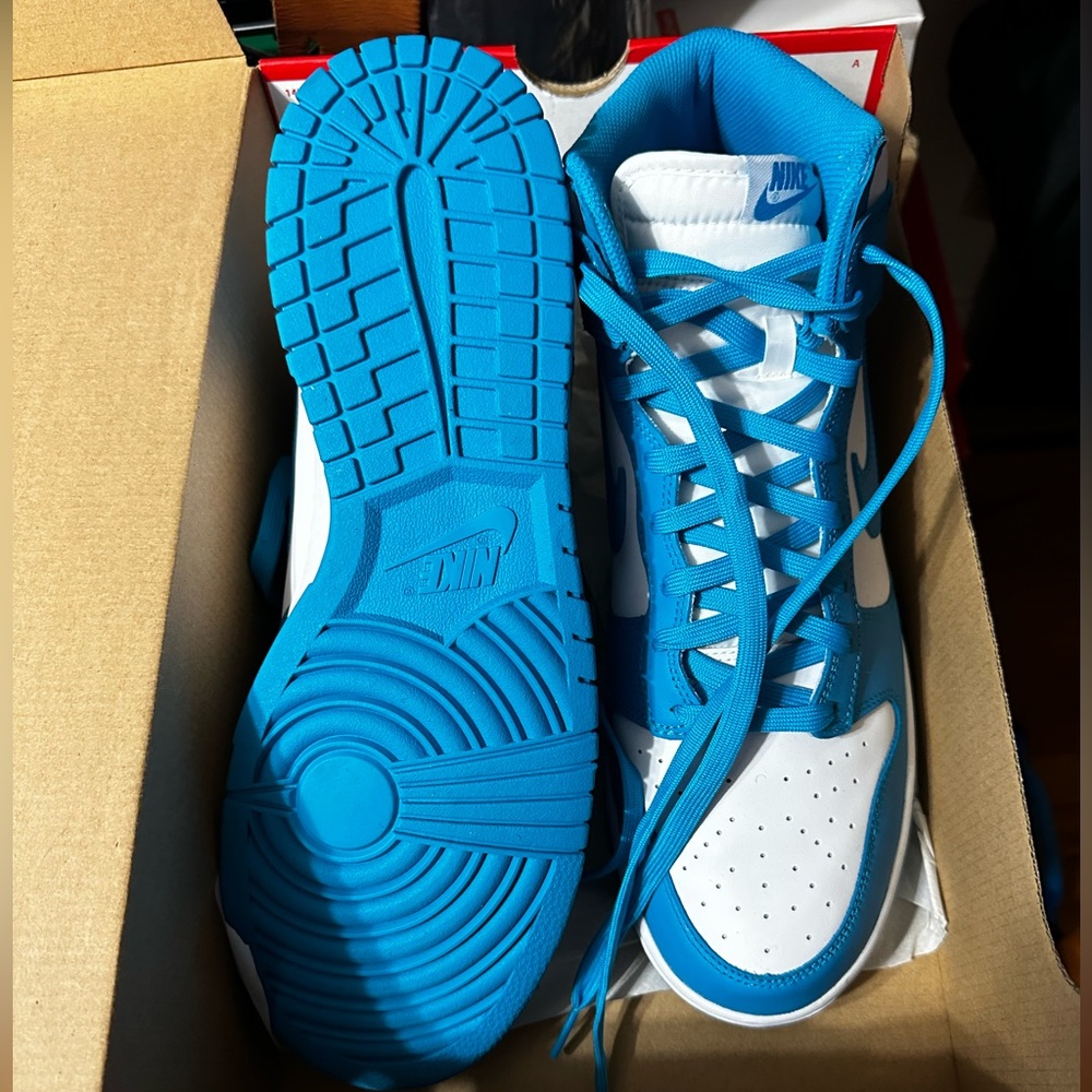 Excellent Condition Nike Retro Dunks
